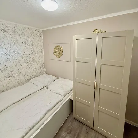 Terrassenhaus, 45 Apartment *